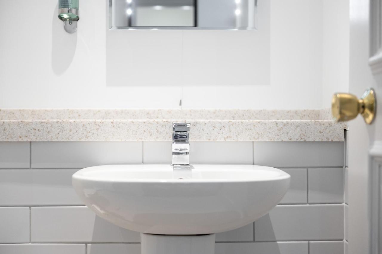 Hotel Miller & Carter Heaton Chapel By Innkeeper's Collection 4*